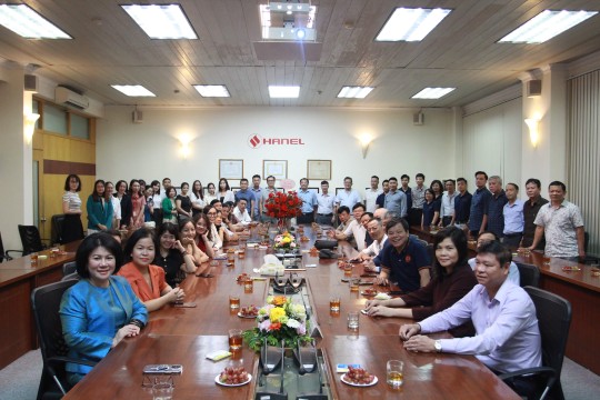 HANEL CHÚC MỪNG NGÀY DOANH NHÂN VIỆT NAM VÀ TỔNG GIÁM ĐỐC HANEL ĐƯỢC BẦU CHỦ TỊCH HIỆP HỘI NỮ DOANH NHÂN HÀ NỘI